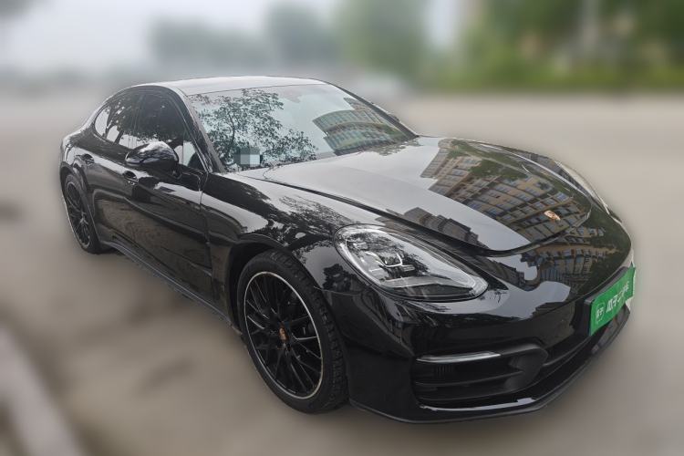 Used Porsche Panamera 2023 Panamera 2.9T Front Right 45 Deg