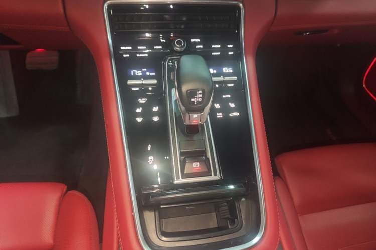 Used Porsche Panamera 2023 Panamera 2.9T Gear Lever