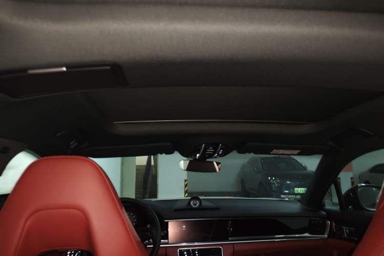 Used Porsche Panamera 2023-Year Restyled Panamera Executive Extended Platinum Edition 2.9T Headliner