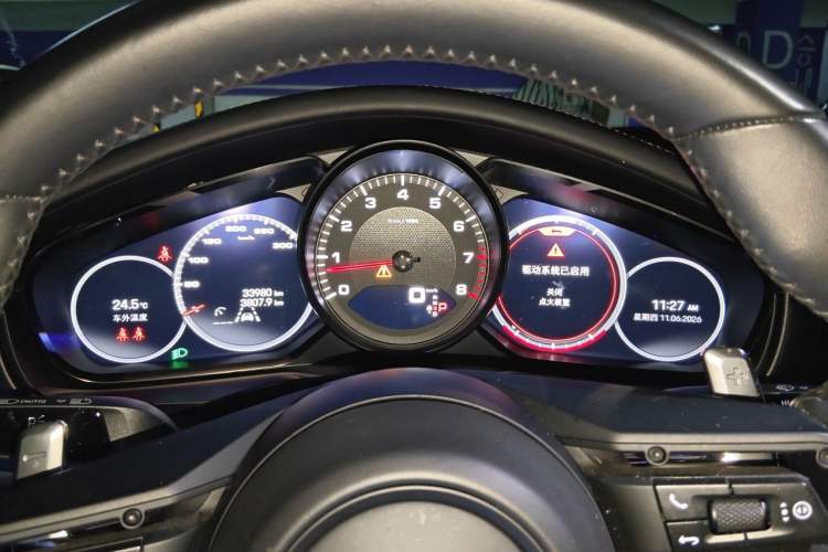 Used Porsche Panamera 2023 Restyled Panamera 4 Executive Extended Platinum Edition 2.9T Instrument Cluster