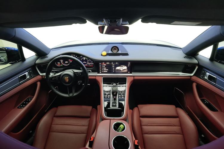 Used Porsche Panamera 2023 Facelifted Panamera 2.9T Platinum Edition Interior 1