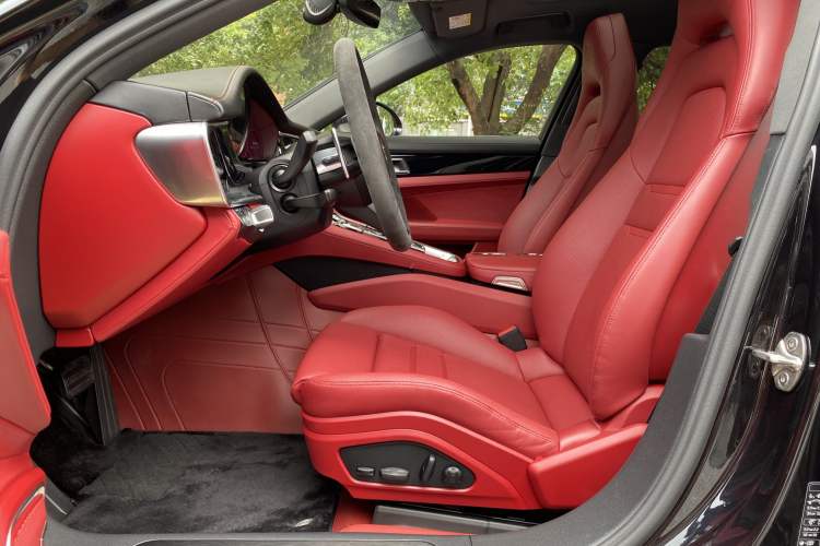 Used Porsche Panamera 2023 Panamera Executive Long Wheelbase Platinum Edition 2.9T Interior 1