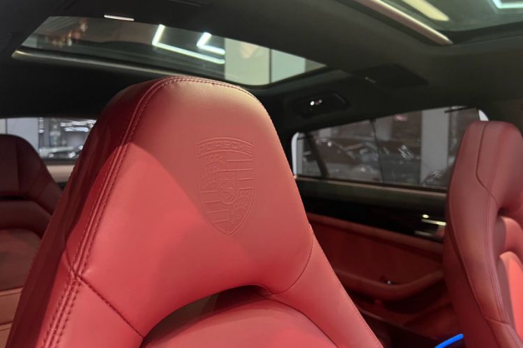 Used Porsche Panamera 2023 Panamera Executive Long Wheelbase 2.9T Interior 13