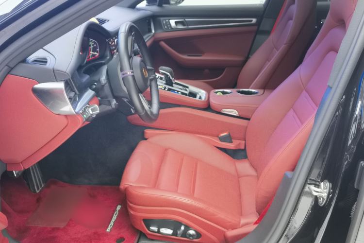 Used Porsche Panamera 2023 Facelifted Panamera 2.9T Platinum Edition Interior 4