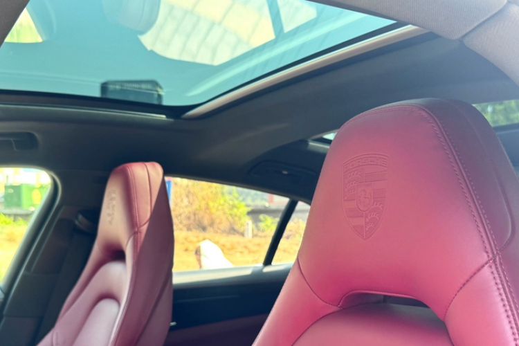Used Porsche Panamera 2023 Facelifted Panamera 2.9T Platinum Edition Interior 7