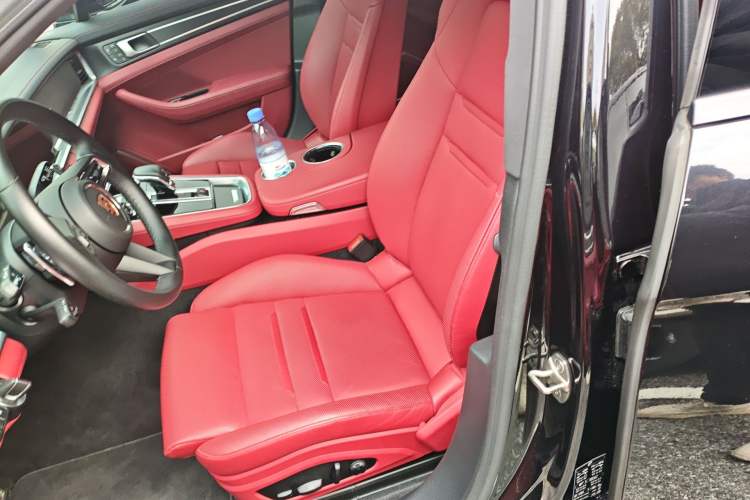 Used Porsche Panamera 2023 Facelifted Panamera 2.9T Platinum Edition Left Front Seat