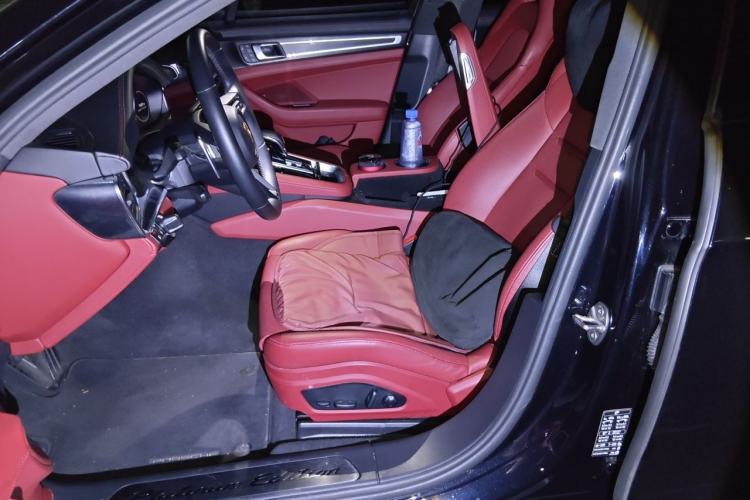 Used Porsche Panamera 2023 Restyled Panamera 4 Executive Extended Platinum Edition 2.9T Left Front Seat
