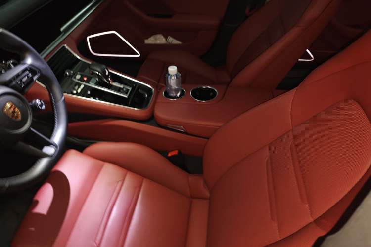 Used Porsche Panamera 2023-Year Restyled Panamera Executive Extended Platinum Edition 2.9T Left Front Seat