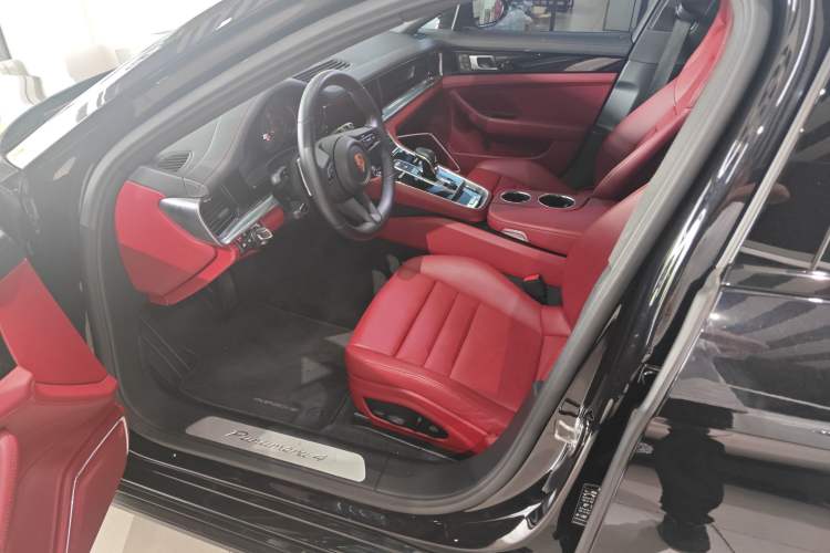 Used Porsche Panamera 2023 Panamera 4 Sport Turismo 2.9T Left Front Seat