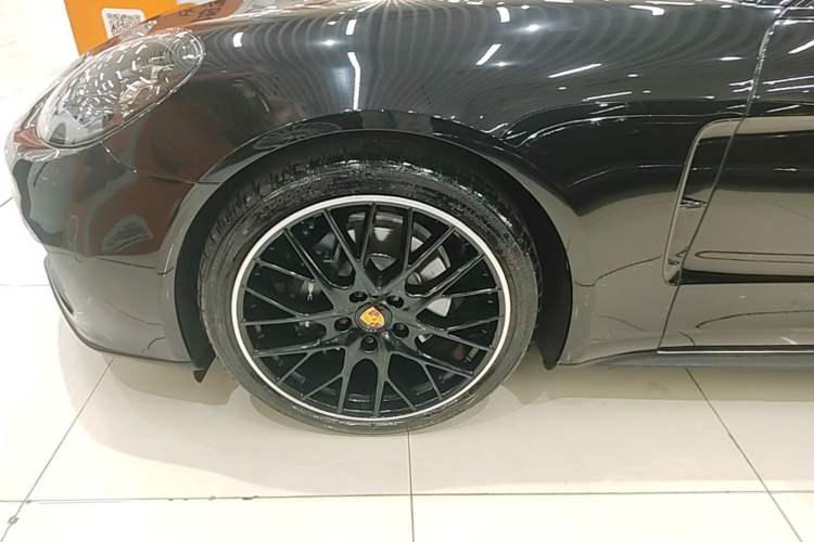 Used Porsche Panamera 2023 Panamera 4 Executive Long Wheelbase 2.9T Left Front Wheel Hub