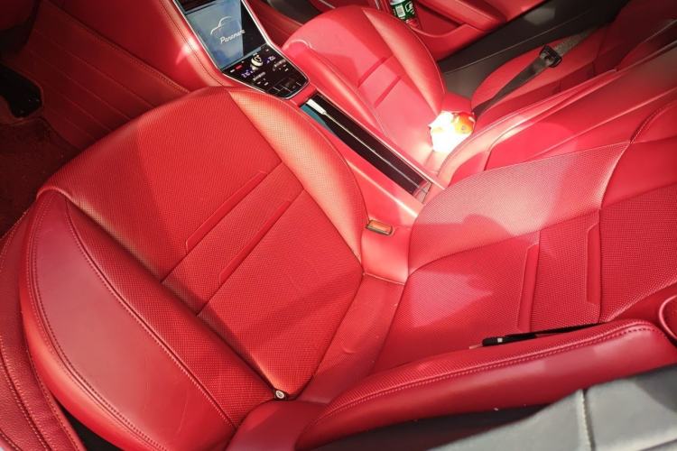 Used Porsche Panamera 2023 Panamera 2.9T Left Rear Seat