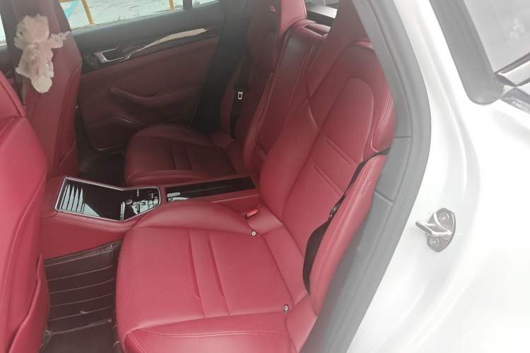 Used Porsche Panamera 2023 Panamera 2.9T Left Rear Seat
