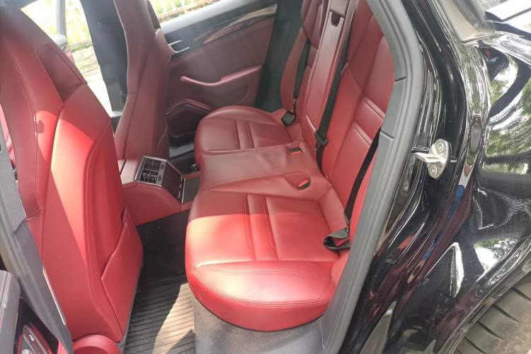 Used Porsche Panamera 2023 Panamera 4 Sport Turismo 2.9T Left Rear Seat