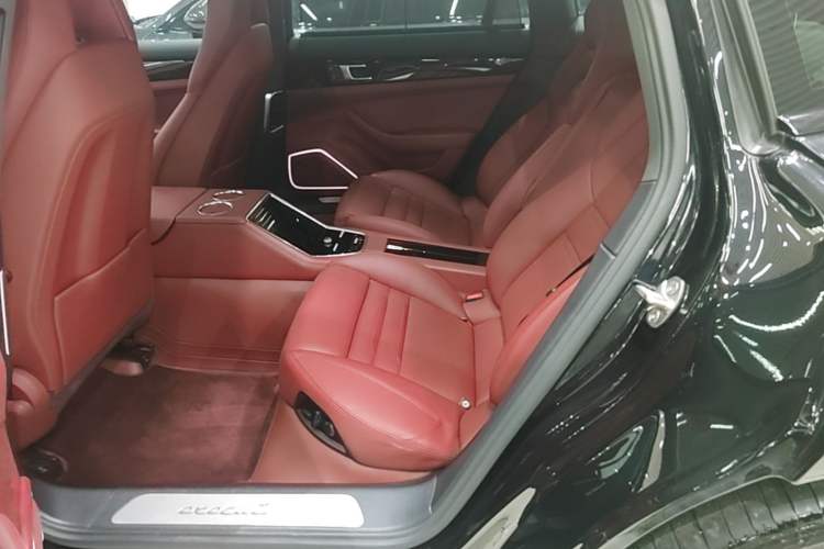 Used Porsche Panamera 2023 Panamera 4 Executive Long Wheelbase 2.9T Left Rear Seat