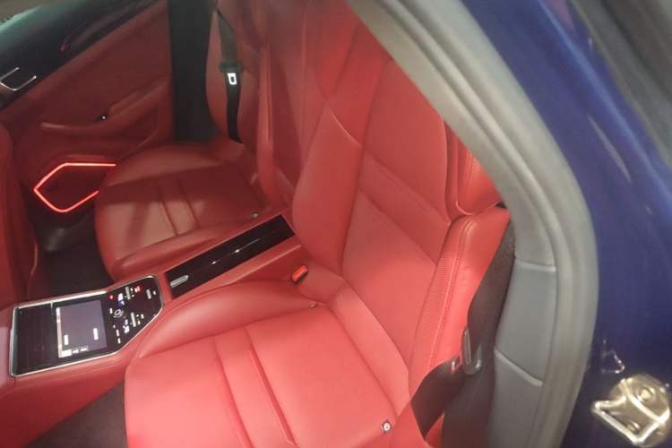Used Porsche Panamera 2023 Panamera 2.9T Left Rear Seat
