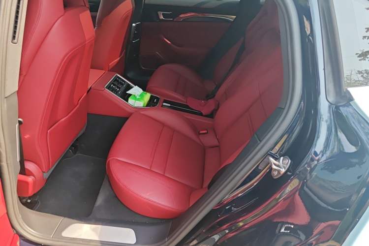Used Porsche Panamera 2023 Panamera 4 E-Hybrid 2.9T Left Rear Seat
