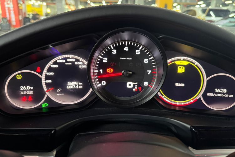 Used Porsche Panamera 2023 Panamera 4S Executive Long Wheelbase 2.9T Odometer Close Up