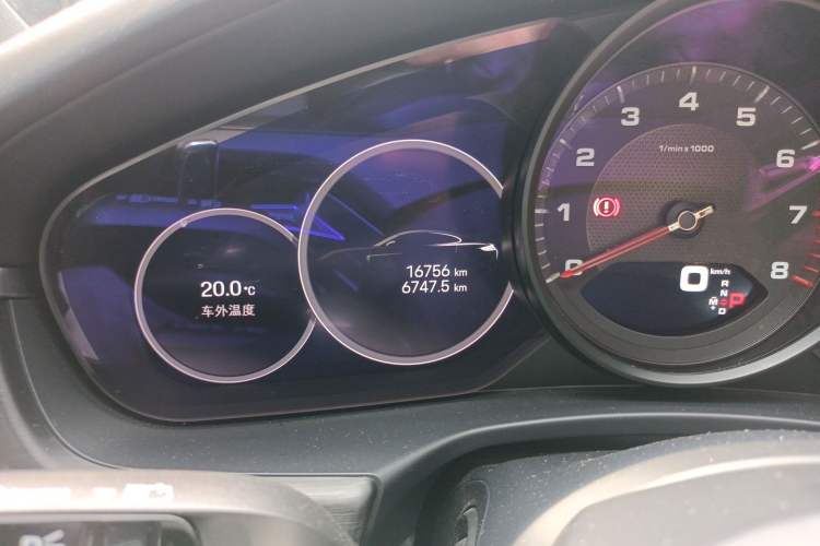 Used Porsche Panamera 2023 Facelifted Panamera 2.9T Platinum Edition Odometer Close Up