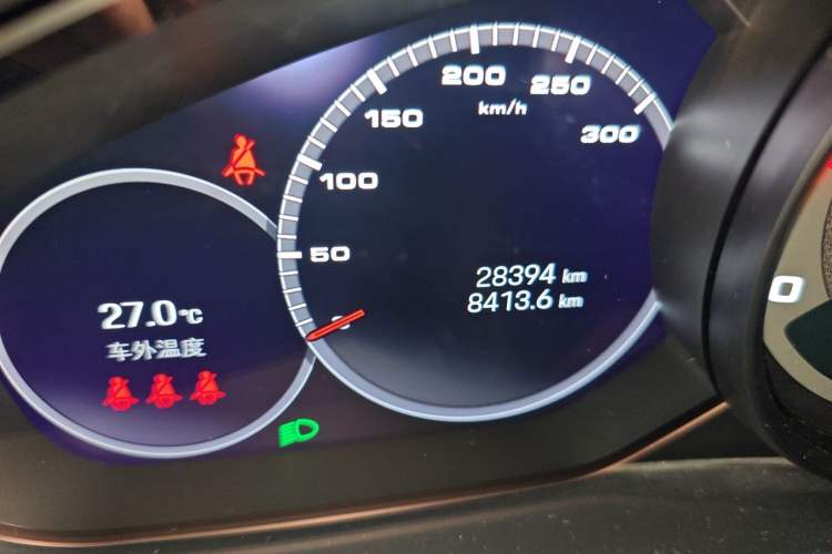 Used Porsche Panamera 2023 Facelifted Panamera 2.9T Platinum Edition Odometer Close Up