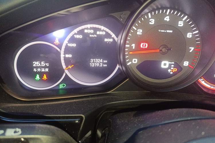 Used Porsche Panamera 2023 Panamera 2.9T Odometer Close Up