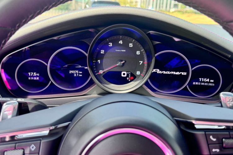 Used Porsche Panamera 2023 Facelifted Panamera 2.9T Platinum Edition Odometer Close Up