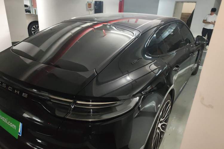 Used Porsche Panamera 2023-Year Restyled Panamera Executive Extended Platinum Edition 2.9T Rear Right 45 Deg