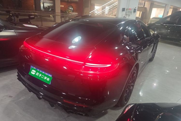 Used Porsche Panamera 2023 Panamera 2.9T Rear Right 45 Deg