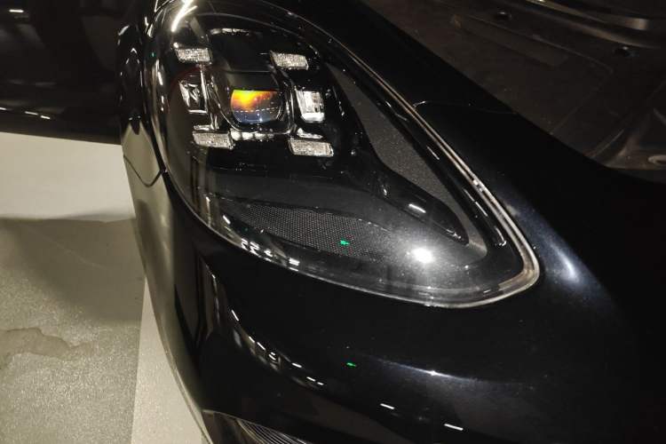 Used Porsche Panamera 2023 Panamera Executive Long Wheelbase 2.9T Right Front Headlight
