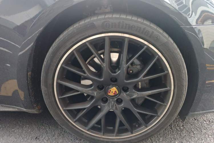 Used Porsche Panamera 2023 Panamera 4 Sport Turismo 2.9T Right Front Wheel Hub