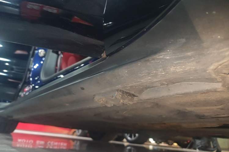 Used Porsche Panamera 2023 Panamera 2.9T Right Side Sill