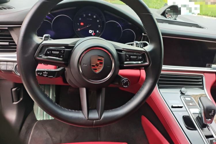 Used Porsche Panamera 2023 Facelifted Panamera 2.9T Platinum Edition Steering Wheel