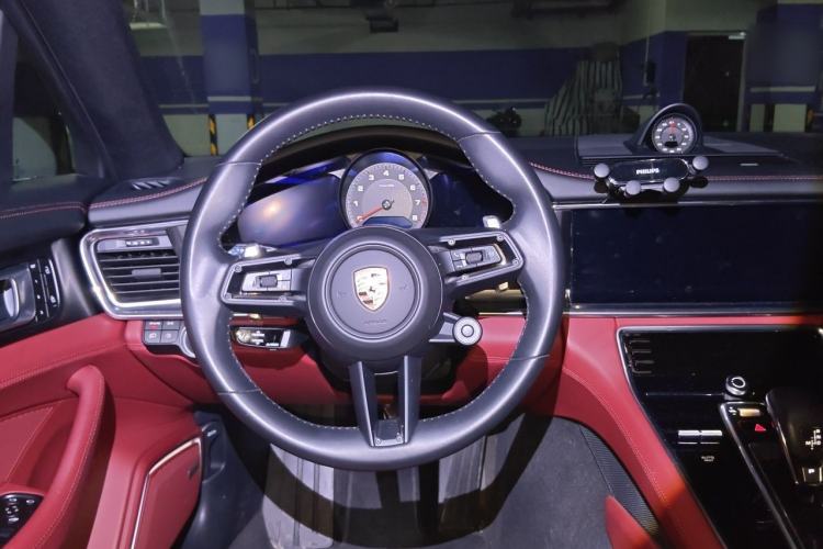 Used Porsche Panamera 2023 Restyled Panamera 4 Executive Extended Platinum Edition 2.9T Steering Wheel