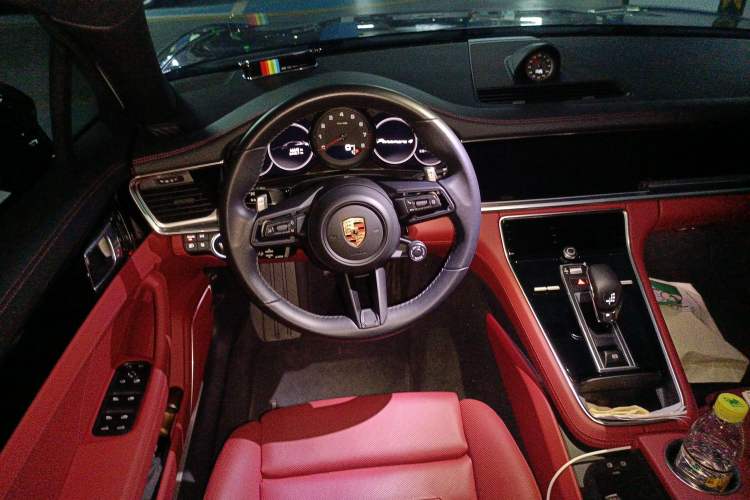 Used Porsche Panamera 2023 Panamera 4 Sport Turismo 2.9T Steering Wheel
