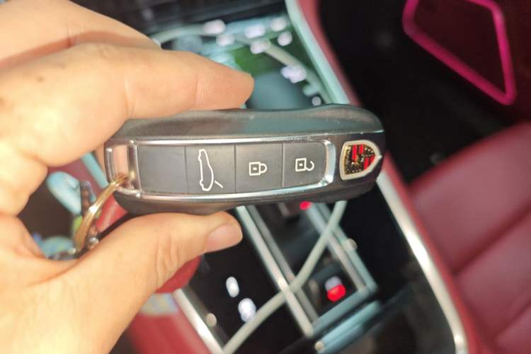 Used Porsche Panamera 2023 Facelifted Panamera 2.9T Platinum Edition Vehicle Key