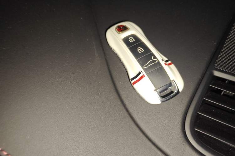 Used Porsche Panamera 2023 Panamera Executive Long Wheelbase 2.9T Vehicle Key