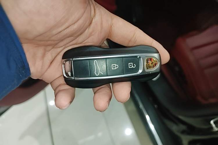 Used Porsche Panamera 2023 Panamera 4 Executive Long Wheelbase 2.9T Vehicle Key