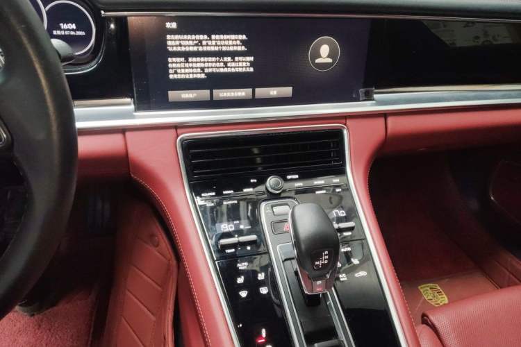 Used Porsche Panamera 2023-Year Restyled Panamera Executive Extended Platinum Edition 2.9T Audio And AC Panel