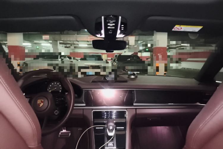 Used Porsche Panamera 2023 Panamera 4 E-Hybrid Platinum Edition 2.9T Center Console