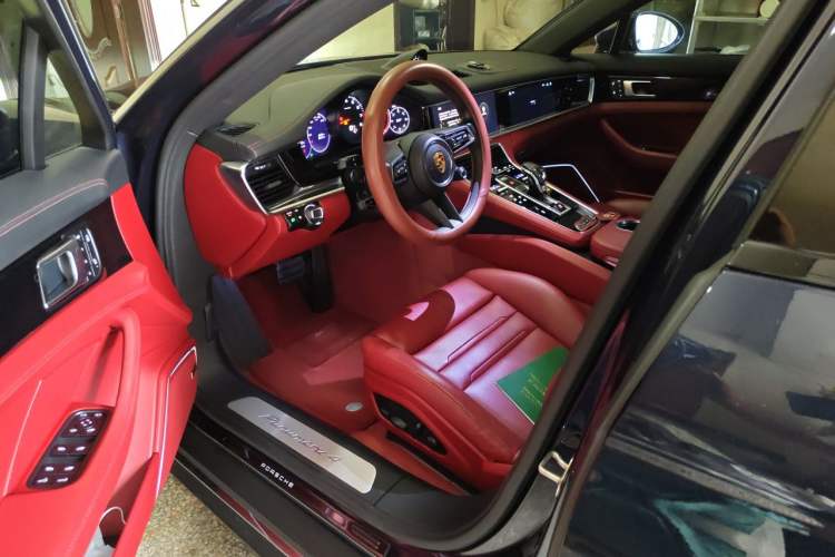 Used Porsche Panamera 2023 Panamera 4 Executive Long Wheelbase 2.9T Driver Seat