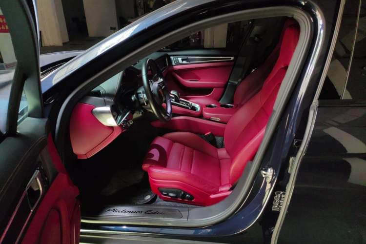 Used Porsche Panamera 2023-Year Restyled Panamera Executive Extended Platinum Edition 2.9T Driver Seat