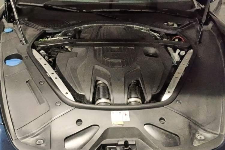 Used Porsche Panamera 2023 Panamera 2.9T Engine Bay