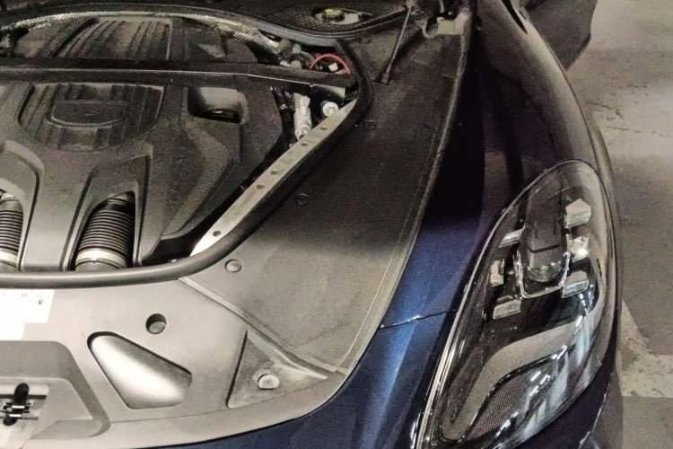 Used Porsche Panamera 2023 Panamera 2.9T Engine Bay Left