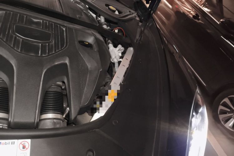 Used Porsche Panamera 2023 Panamera 4 E-Hybrid Platinum Edition 2.9T Engine Bay Left
