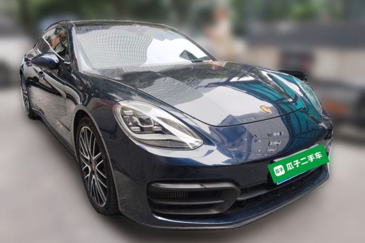 Used Porsche Panamera 2023-Year Restyled Panamera Executive Extended Platinum Edition 2.9T Front Right 45 Deg