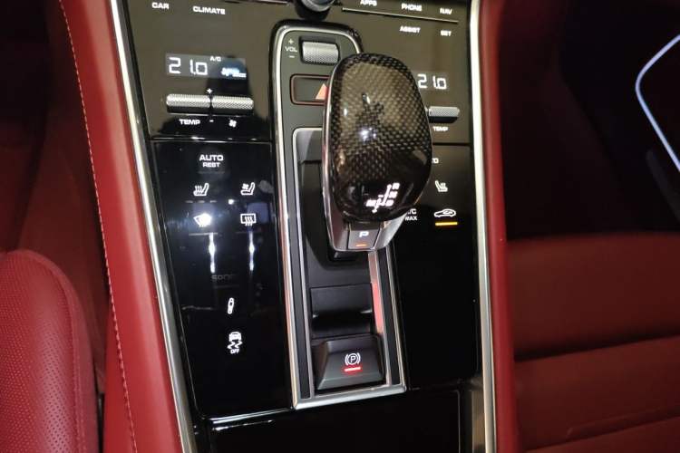 Used Porsche Panamera 2023 Panamera 4 Executive Long Wheelbase 2.9T Gear Lever