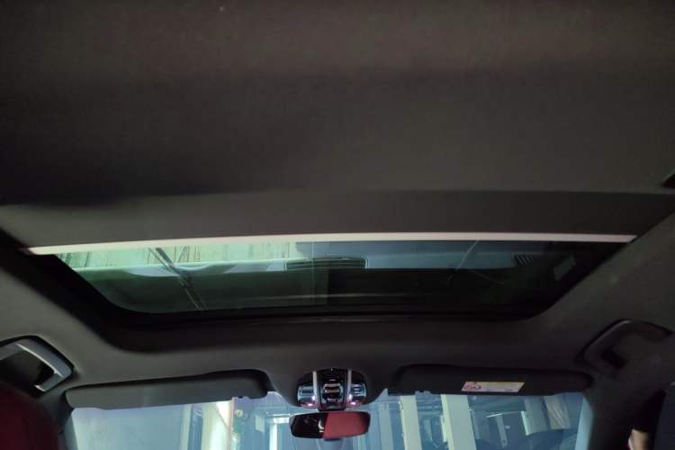 Used Porsche Panamera 2023-Year Restyled Panamera Executive Extended Platinum Edition 2.9T Headliner