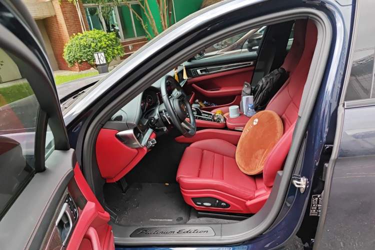 Used Porsche Panamera 2023 Facelifted Panamera 2.9T Platinum Edition Left Front Seat