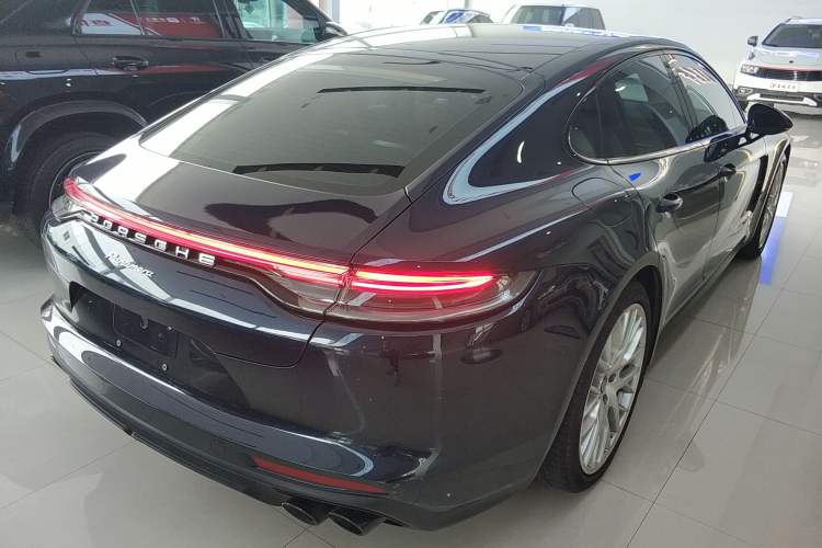 Used Porsche Panamera 2023 Panamera 2.9T Rear Right 45 Deg