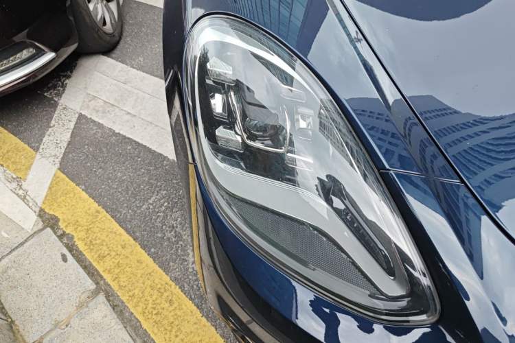 Used Porsche Panamera 2023 Facelifted Panamera 2.9T Platinum Edition Right Front Headlight