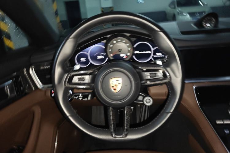Used Porsche Panamera 2023 Facelifted Panamera 2.9T Platinum Edition Steering Wheel